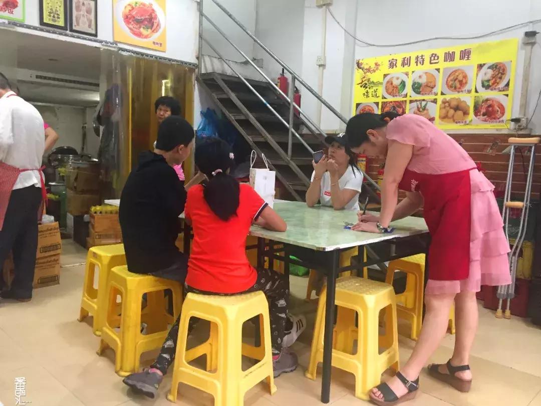 探索小巷隐藏宝藏，最新色吊特色小店